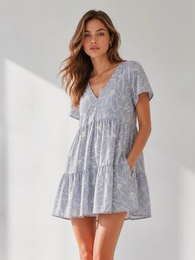 Universal Thread Light Blue Linen/Rayon Floral V-Neck Tiered Mini  Dress